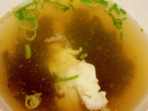 わかめと白ごまのやさしい旨味★癒し系白身スープ